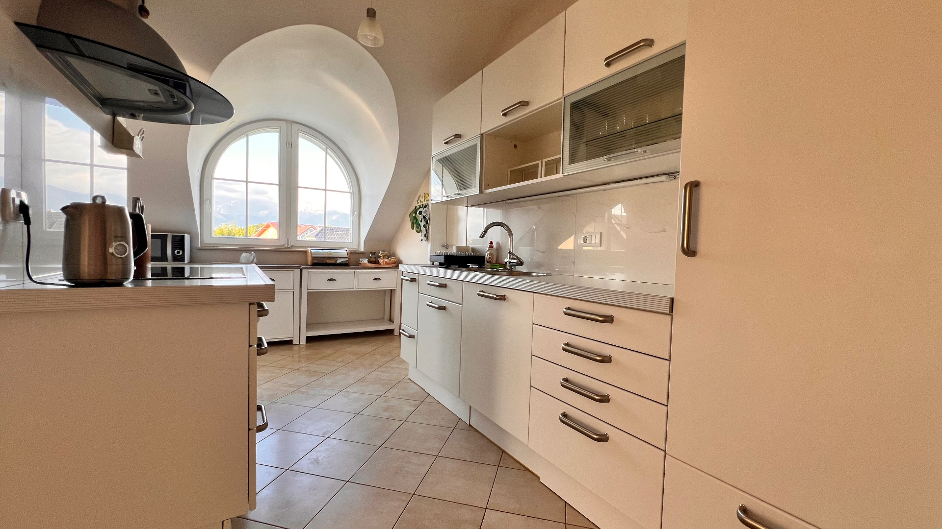 Kitchen with mountain view
